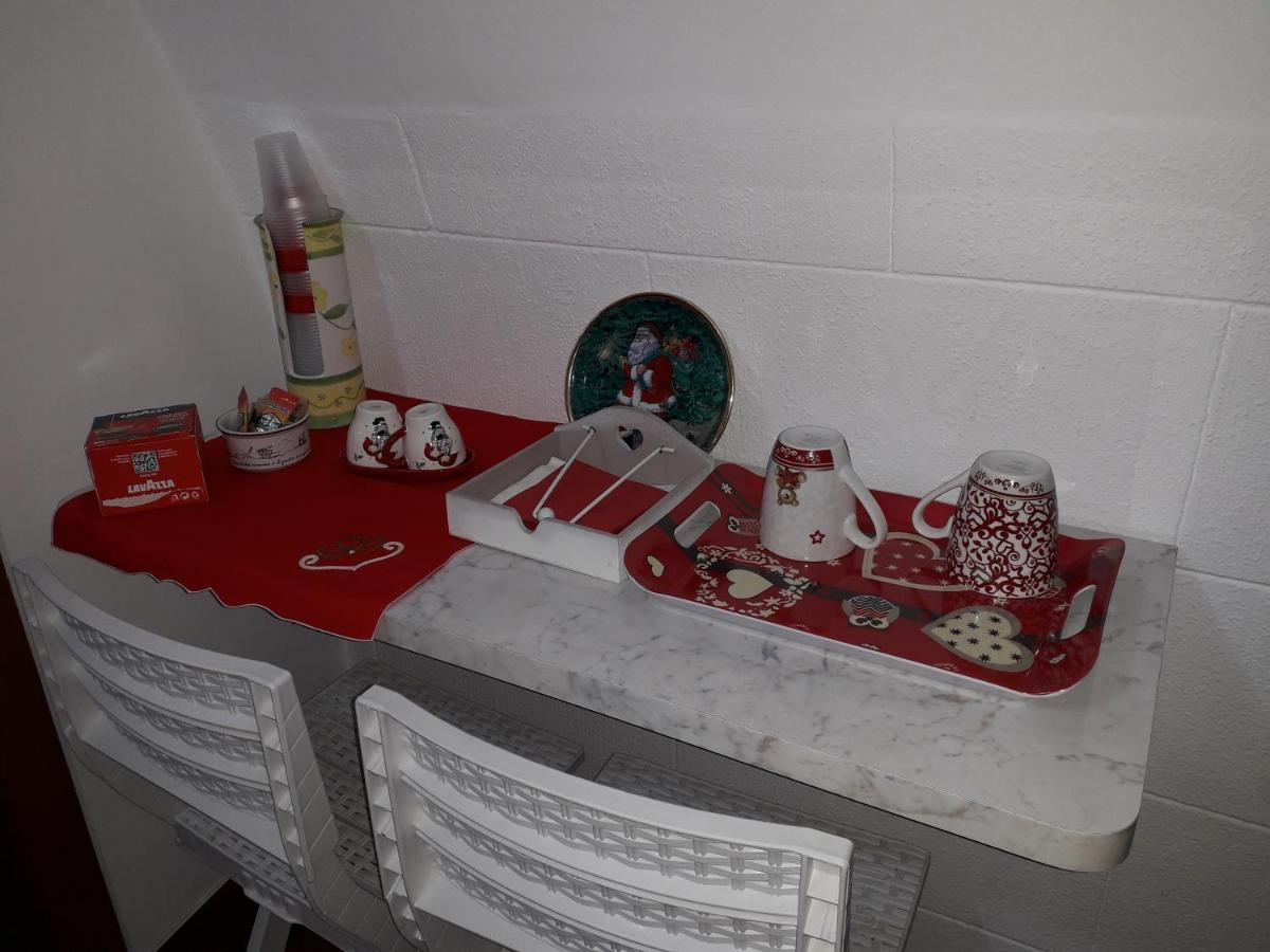 Casa Vacanza Mary Apartment Сантерамо ин Коле Екстериор снимка